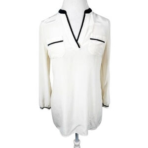 Tory Burch Ivory & Black Silk Blouse Split V-Neck Flowly Career Chic Size M